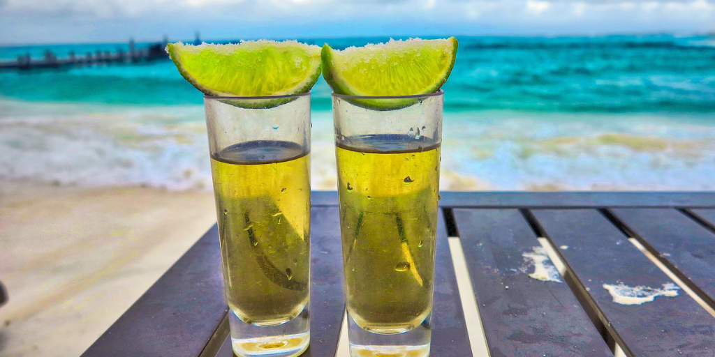 5 Easy Cocktails to Make for Cinco De Mayo